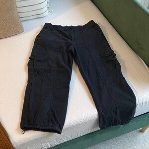 Aeropostale Women's Black Utility Cargo Pant